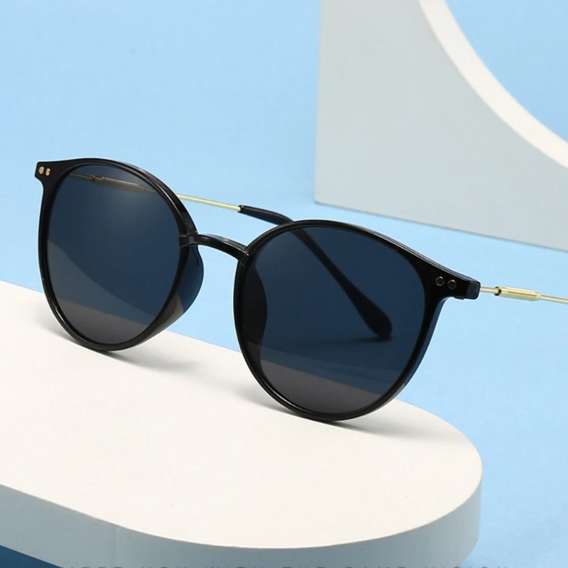 Women'S Fashion Reading Glasses - 新しいラウンドヴィンテージサングラス女性レトロ高級ブランドデザイナーサングラス女性のサングラス Oculos デソルシェード UV400