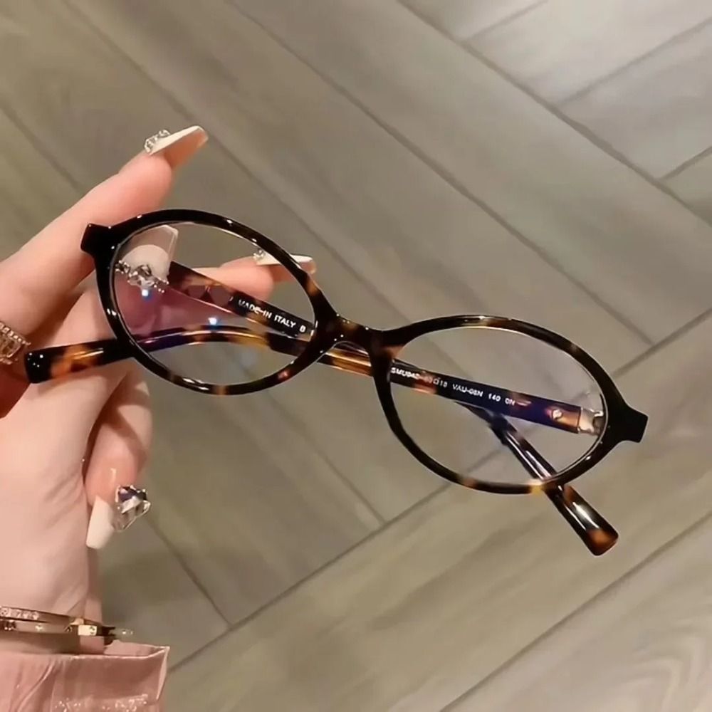 Women'S Fashion Reading Glasses - 女性用サングラス Y2K レトロオーバルフレームメガネ 女性用 スイートクールアイウェア トレンド読書用コンピューターブルーライトカットメガネ