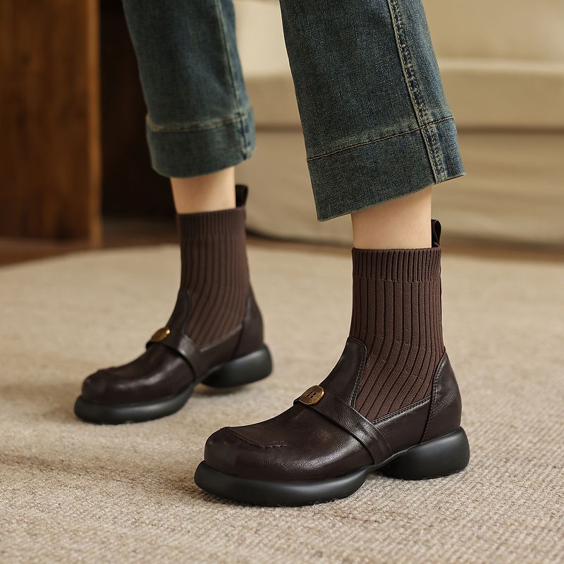 新しい秋冬の女性用ブラウンブーツ、レディース用ラウンドトゥフ - Women'S Fashion Socks のレビューと価格