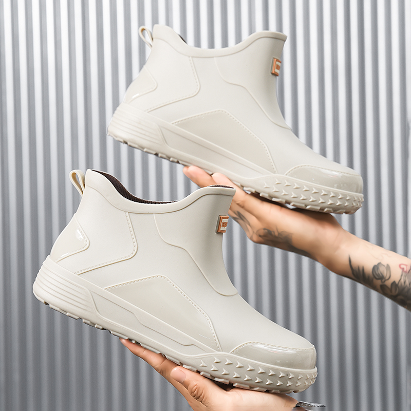 男性と女性のアンクルレインブーツ、ファッショナブルな滑り止め - Women'S Fashion Rain Boots のレビューと価格