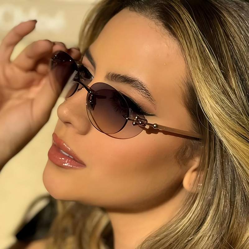 新しいメタルフレームレスオーバル女性サングラス高級ブランドデ - Women'S Fashion Reading Glasses のレビューと価格