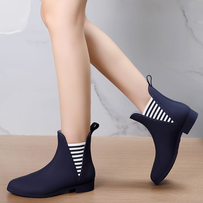 新しいストライプレインブーツ女性のための春ローヒール防水靴レ - Women'S Fashion Rain Boots のレビューと価格