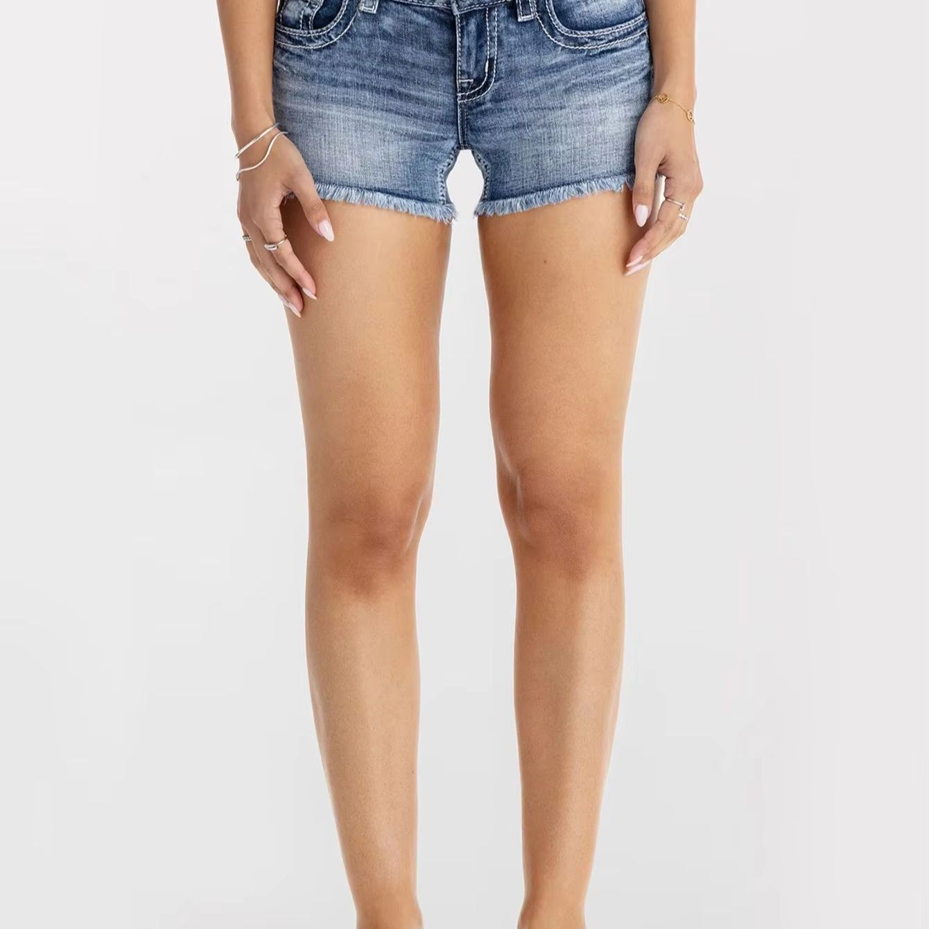 女性服 バタフライラインストーンデニムショートパンツ 女性用 - Denim Shorts Women のレビューと価格
