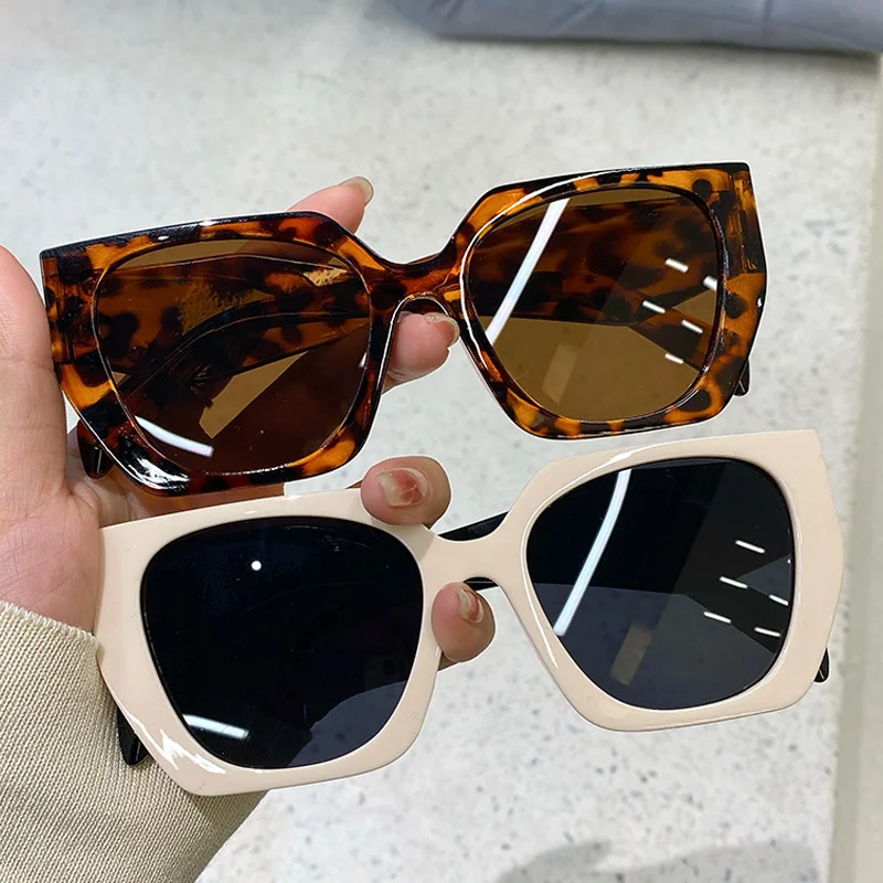 ヴィンテージブランドデザイナーポリゴンサングラス女性男性用高 - Women'S Fashion Reading Glasses のレビューと価格