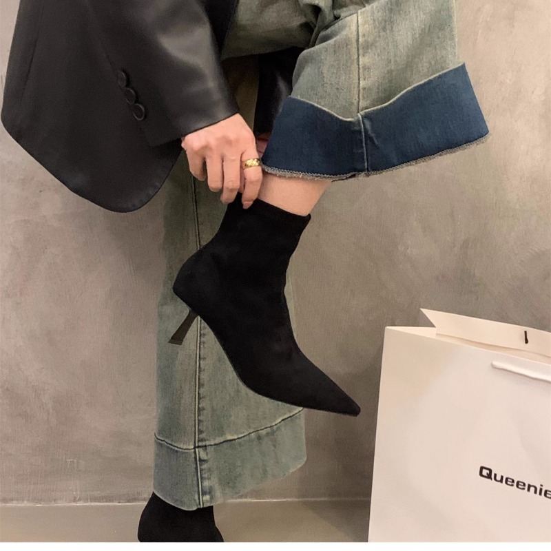 女性のスエードストレッチアンクルブーツポインテッドトゥ薄いス - Women'S Fashion Socks のレビューと価格