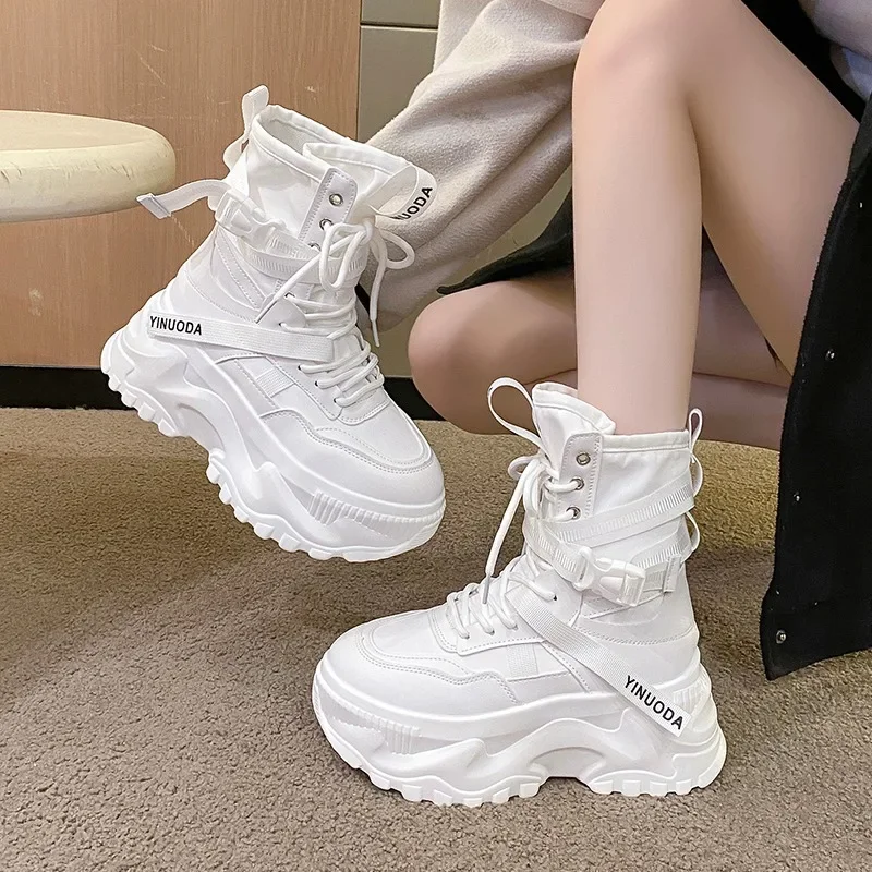 ファッション女性用チャンキープラットフォームバイクブーツ、ホ - Women'S Fashion Socks のレビューと価格