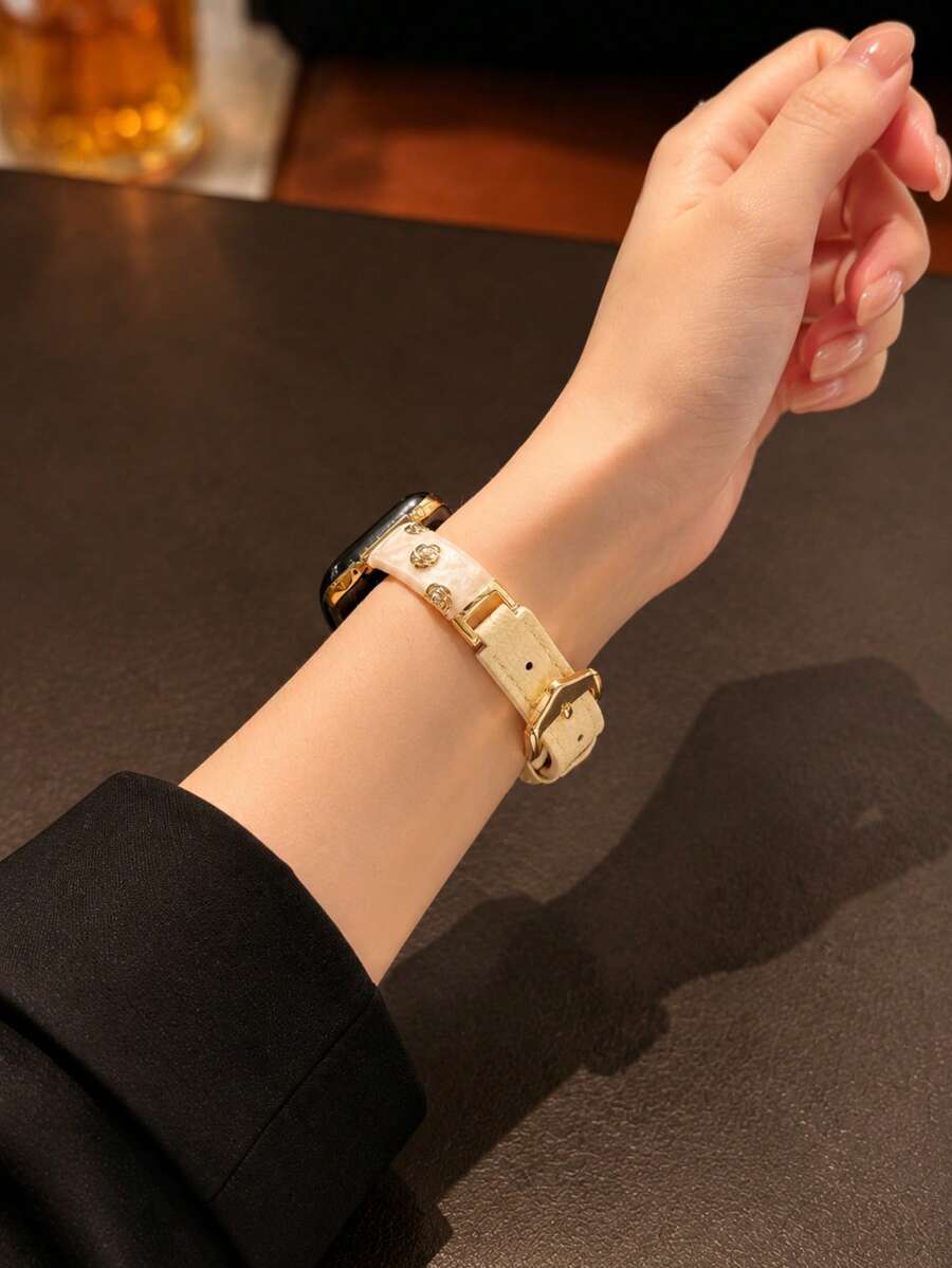 1 個の女性用カメリアメタルパッチワークストラップ 38/4 - Women Fashion Over 40 のレビューと価格